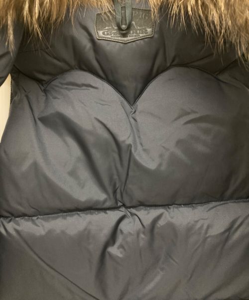 Hysteric Glamour（ヒステリックグラマー）Hysteric Glamour RockyMountainFeatherBed ダウンベスト/0123AV03RockyMountainFeatherBeｄコラボ/ダウンベスト グレー×ブラウン サイズ:FREEの古着・服飾アイテム