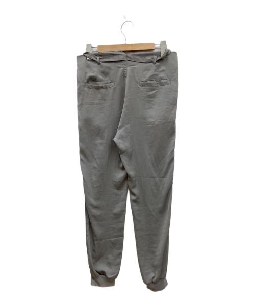 MM6 Maison Margiela（エムエムシックスメゾンマルジェラ）MM6 Maison Margiela (エムエムシックス メゾンマルジェラ) 2タックジョガーサテンパンツ グレー サイズ:42の古着・服飾アイテム