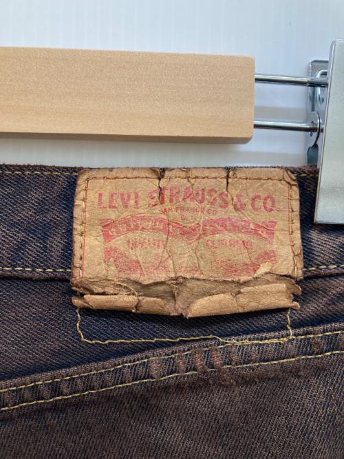LEVI'S（リーバイス）LEVI'S (リーバイス) 後染めダメージデニムパンツ/デニムパンツ/ブラウンデニム/PC9-00505-0216 ブラウン サイズ:W33の古着・服飾アイテム