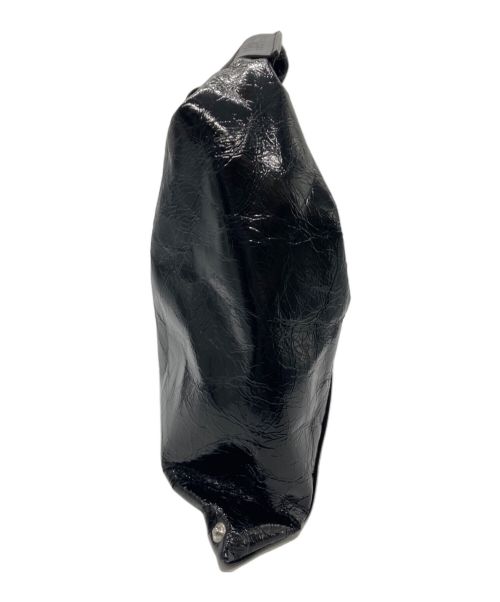 MM6 Maison Margiela（エムエムシックスメゾンマルジェラ）MM6 Maison Margiela JAPANESE MINI BAG/ ジャパニーズ ミニ バッグ/ トライアングルハンドバッグ/ハンドバッグ/SB6WD0013 P5685/エナメル ブラック×ネイビーの古着・服飾アイテム