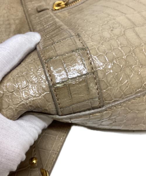 MIU MIU（ミュウミュウ）MIU MIU (ミュウミュウ) クロコ型押し2WAYトートバッグ ベージュの古着・服飾アイテム