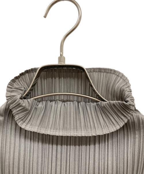 PLEATS PLEASE（プリーツプリーズ）PLEATS PLEASE (プリーツプリーズ) ノースリーブカットソー グレー サイズ:3の古着・服飾アイテム