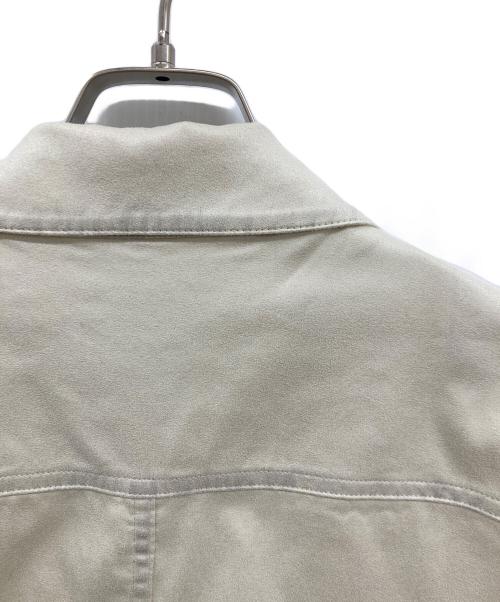 Acne studios（アクネ ストゥディオス）Acne studios (アクネ ストゥディオス) ワッペン刺繍ジップアップブルゾン/FN-MN-OUTW001046/ﾌﾞﾙｿﾞﾝ/スエード調ﾌﾞﾙｿﾞﾝ アイボリー サイズ:44の古着・服飾アイテム