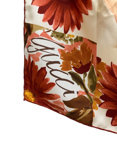 GUCCI（グッチ）GUCCI (グッチ) 花柄シルクスカーフ/ｼﾙｸスカーフの古着・服飾アイテム