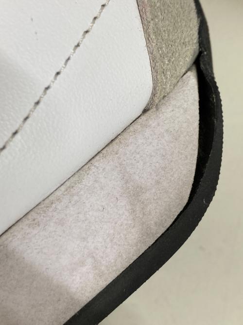 adidas（アディダス）adidas (アディダス) S81862/カントリーOG/ローカットスニーカー ホワイト×ブラック サイズ:26の古着・服飾アイテム