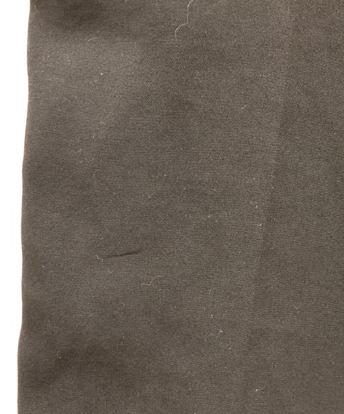 6(ROKU) BEAUTY&YOUTH（ロク ビューティーアンドユース）6(ROKU) BEAUTY&YOUTH (ロク ビューティーアンドユース) PIPING PANTS/パンツ/8614-202-0211 ブラック サイズ:38の古着・服飾アイテム