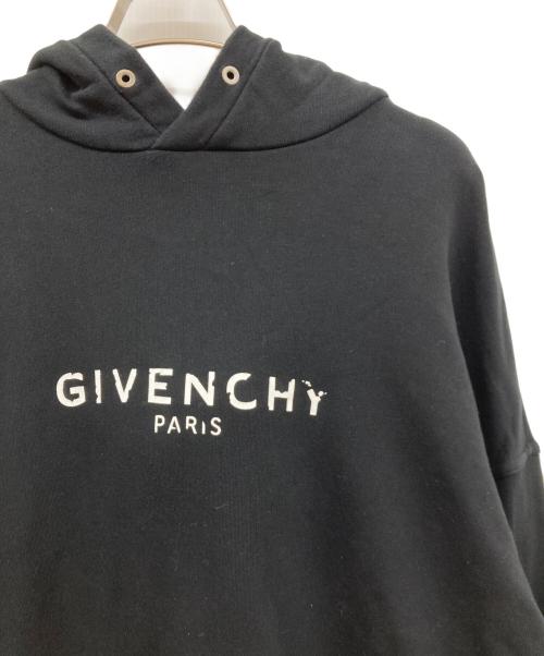 GIVENCHY（ジバンシィ）GIVENCHY (ジバンシィ) ロゴプリント プルオーバーパーカー/ロゴパーカー/パーカー/BM700R30AF ブラック サイズ:Ⅿの古着・服飾アイテム