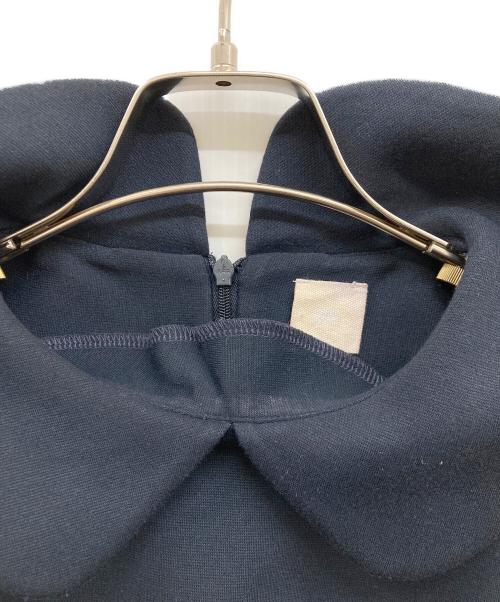 THREE SQUARE（スリースクエア）THREE SQUARE (スリースクエア) ラウンドカラープルオーバーチュニック/V11P012-28-F ネイビー サイズ:freeの古着・服飾アイテム