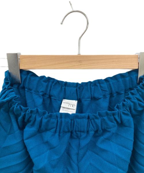 me ISSEY MIYAKE（ミーイッセイ ミヤケ）me ISSEY MIYAKE (ミーイッセイ ミヤケ) プリーツイージーワイド パンツ/プリーツパンツ/イージーパンツ/ワイドパンツ ブルー サイズ:FREEの古着・服飾アイテム