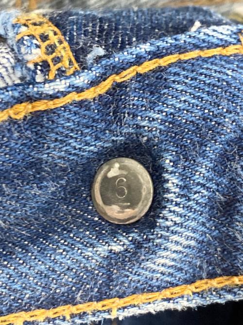 LEVI'S（リーバイス）LEVI'S (リーバイス) 66初期 501デニムパンツ/ボタン裏6 /スレキスタンプ /66初期 スモールe インディゴ サイズ:W30の古着・服飾アイテム
