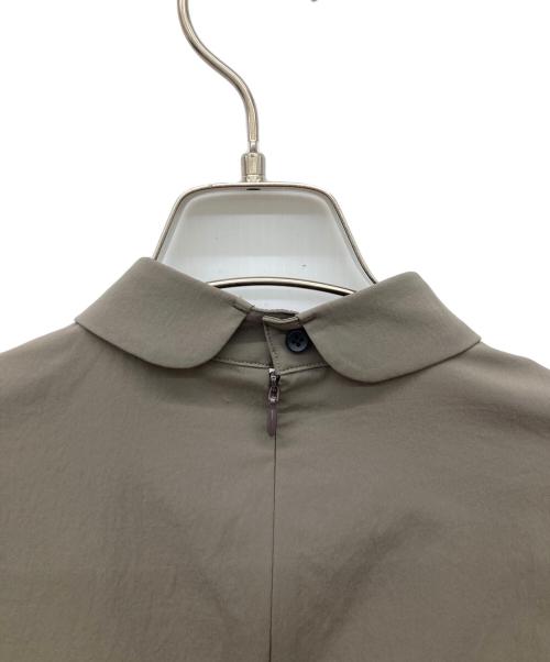 NO CONTROL AIR（ノーコントロールエアー）no control air (ノーコントロールエアー) ストレッチ マット タイプライター 襟付き プルオーバー/NC0507PO グレー サイズ:記載なしの古着・服飾アイテム