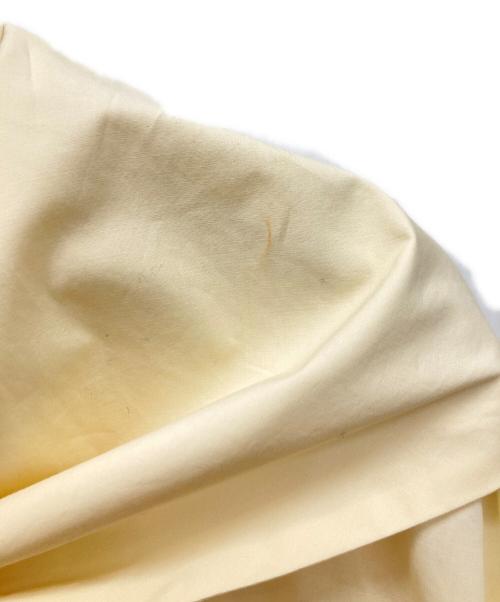 nicholson and nicholson（ニコルソンアンドニコルソン）nicholson and nicholson (ニコルソンアンドニコルソン) スカーフ付シャツ アイボリー サイズ:38の古着・服飾アイテム