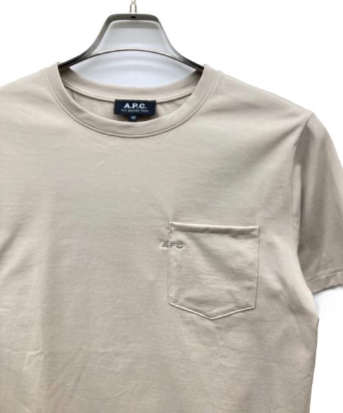 A.P.C.（アーペーセー）A.P.C. (アーペーセー) ミニロゴ刺繍ポケットTシャツ ベージュ サイズ:XSの古着・服飾アイテム