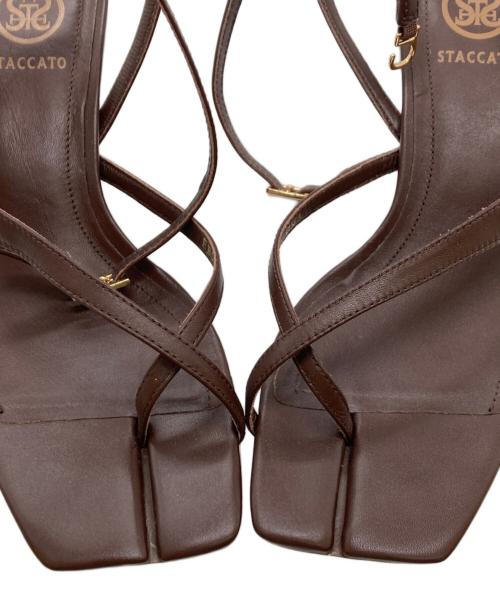 STACCATO（スタッカート）STACCATO (スタッカート) ストリングトングサンダル ブラウン サイズ:22.5の古着・服飾アイテム