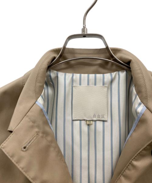 自由区（ジユウク）自由区 (ジユウク) ぺルビアンシャンブレーツイル ステンカラーコート/ステンカラーコート/コート/CMWMYS0216 ベージュ サイズ:38の古着・服飾アイテム