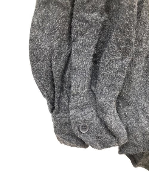 COMOLI（コモリ）COMOLI (コモリ) カシミヤ和紙ハーフジップシャツ チャコールグレー サイズ:3の古着・服飾アイテム