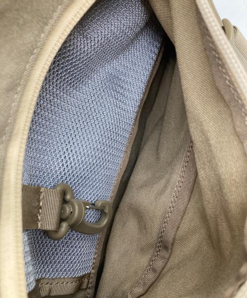 PORTER（ポーター）PORTER (ポーター) KLUNKERZ SHOULDER BAG(S)/クランカーズ ショルダーバッグ/ビジネスバッグ ベージュの古着・服飾アイテム