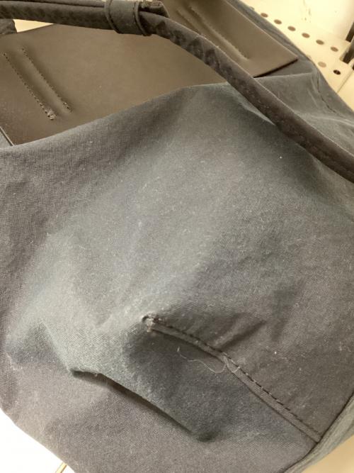 Acne studios（アクネ ストゥディオス）Acne studios (アクネ ストゥディオス) Baker Out S/2WAYバッグ/ベーカーアウト2WAYバッグ/2WAYバッグ/FN-UX-BAGS000048 ネイビーの古着・服飾アイテム