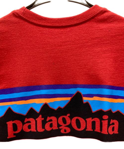 Patagonia（パタゴニア）Patagonia (パタゴニア) P-6 Logo Responsibili-Tee / P-6ロゴ レスポンシビリティー レッド サイズ:XS 未使用品の古着・服飾アイテム