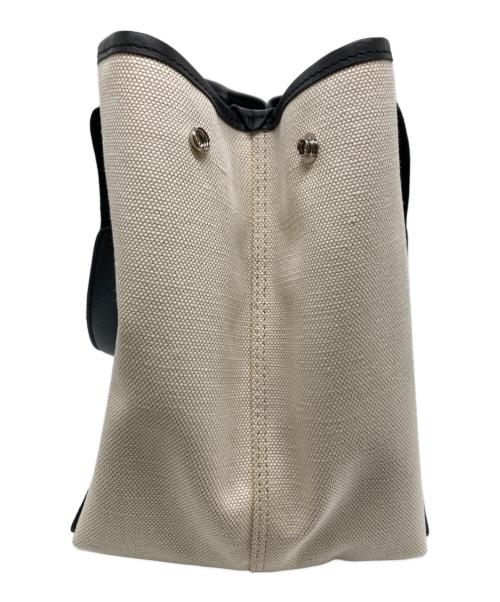 BALENCIAGA（バレンシアガ）BALENCIAGA (バレンシアガ) NAVY CABAS S ネイビーカバス トートバッグ/ハンドバッグ/キャンバスバッグ アイボリー×ブラックの古着・服飾アイテム