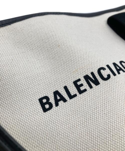 BALENCIAGA（バレンシアガ）BALENCIAGA (バレンシアガ) NAVY CABAS S ネイビーカバス トートバッグ/ハンドバッグ/キャンバスバッグ アイボリー×ブラックの古着・服飾アイテム