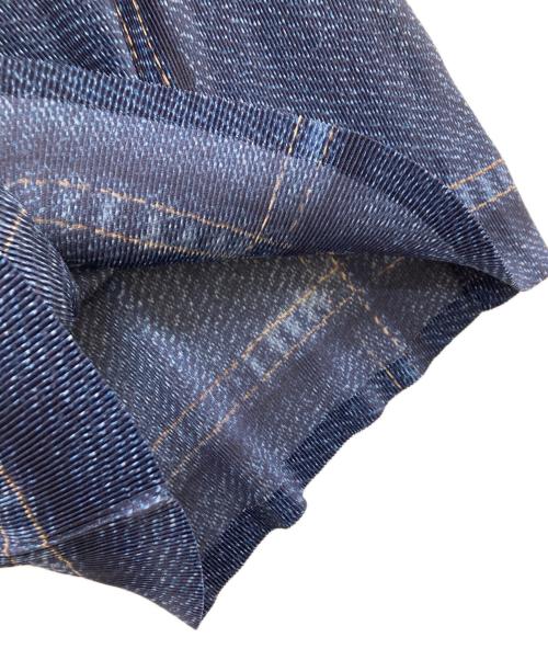 PLEATS PLEASE（プリーツプリーズ）PLEATS PLEASE (プリーツプリーズ) デニム転写プリントプリーツカットソー/半袖カットソー/セカンドスキン インディゴ サイズ:3の古着・服飾アイテム