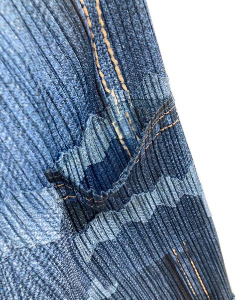 PLEATS PLEASE（プリーツプリーズ）PLEATS PLEASE (プリーツプリーズ) パッチワークデニム転写プリントプリーツパンツ インディゴ サイズ:2の古着・服飾アイテム