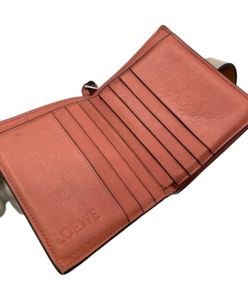 LOEWE（ロエベ）LOEWE (ロエベ) コンパクトウォレット/二つ折り財布/アナグラム ベージュ×ピンクの古着・服飾アイテム