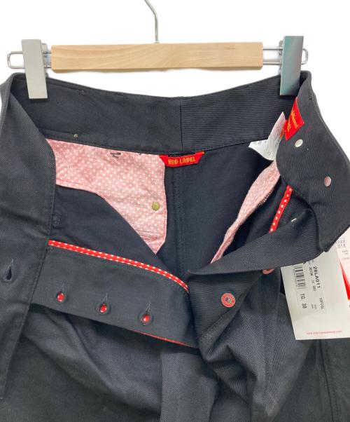 Vivienne Westwood RED LABEL（ヴィヴィアンウエストウッドレッドレーベル）Vivienne Westwood RED LABEL (ヴィヴィアンウエストウッドレッドレーベル) アシンメトリータックデザインデニムパンツ/ブラックデニムパンツ/変形パンツ/archive ブラック サイズ:38の古着・服飾アイテム