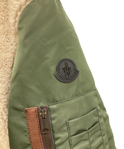 MONCLER（モンクレール）MONCLER (モンクレール) DELAGRANGE ダウンジャケット/デラグランジ/ダウンレザージャケット/ミリタリージャケット/ムートンジャケット オリーブ×アイボリー サイズ:4の古着・服飾アイテム