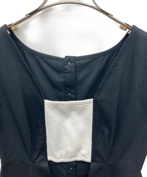 AMAIL（アマイル）AMAIL (アマイル) バックオープンブラウス ブラック サイズ:FREE 未使用品の古着・服飾アイテム