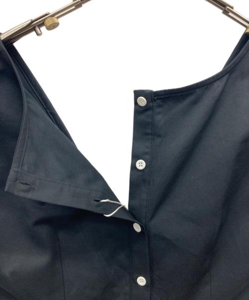 AMAIL（アマイル）AMAIL (アマイル) バックオープンブラウス ブラック サイズ:FREE 未使用品の古着・服飾アイテム