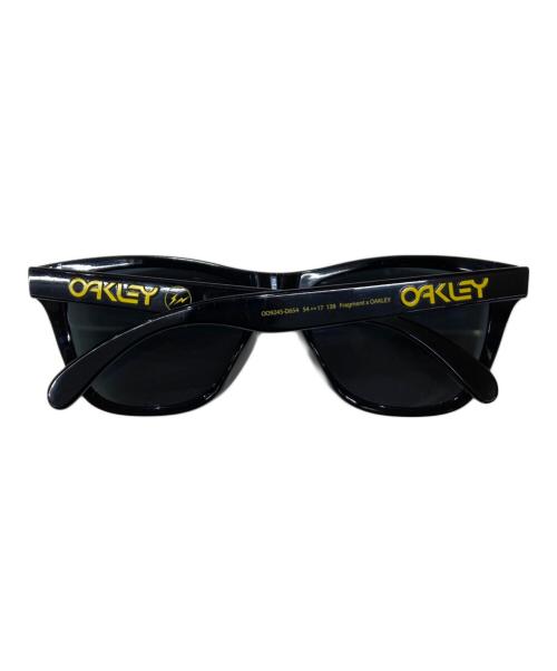 OAKLEY（オークリー）OAKLEY (オークリー) FRAGMENT DESIGN (フラグメントデザイン) Frogskins(A) コラボサングラス/フレームキズ有/OO9245-D654 Polished Black サイズ:54□17 138の古着・服飾アイテム