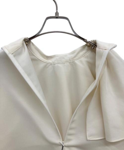 ADORE（アドーア）ADORE (アドーア) ハイツイストレイヤードブラウス/5313210110 アイボリー サイズ:38 未使用品の古着・服飾アイテム