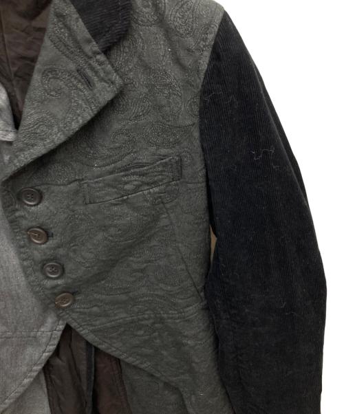 BLACK COMME des GARCONS（ブラックコムデギャルソン）BLACK COMME des GARCONS (ブラックコムデギャルソン) ペイズリー柄・コーデュロイ切替変形燕尾ジャケット グレー×ブラック サイズ:XXSの古着・服飾アイテム