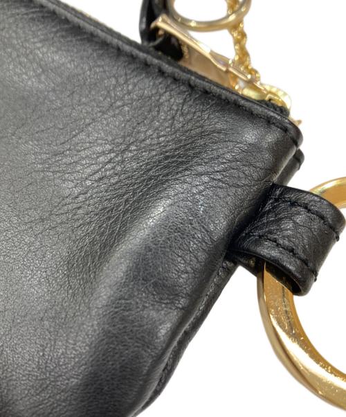 russet（ラシット）russet (ラシット) カラビナ付き ソフトレザーマルチケース ブラックの古着・服飾アイテム