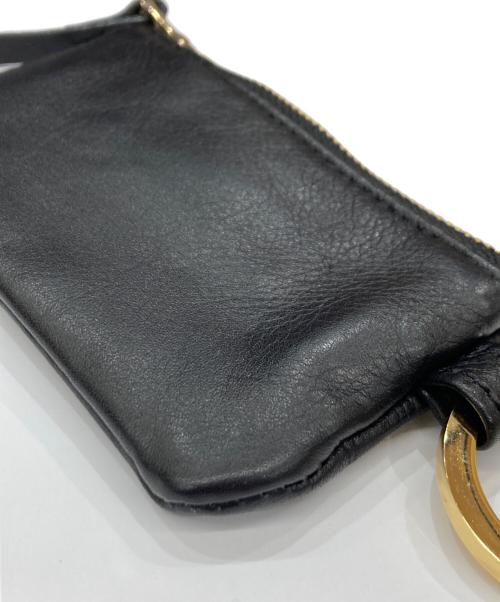 russet（ラシット）russet (ラシット) カラビナ付き ソフトレザーマルチケース ブラックの古着・服飾アイテム