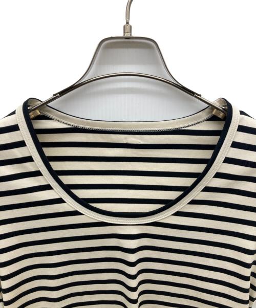 anuans（アニュアンス）anuans (アニュアンス) UネックボーダーTシャツ ホワイト×ブラック サイズ:S 未使用品の古着・服飾アイテム