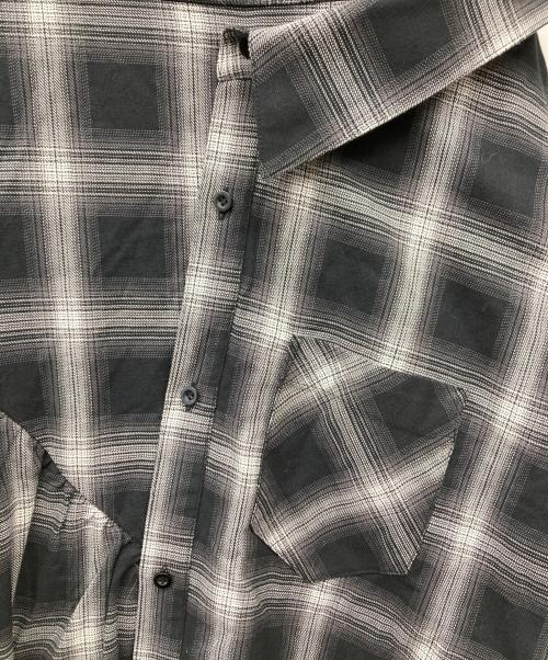 SLY（スライ）SLY (スライ) DAMAGE FLANNEL 2WAY スカート/ダメージフランネル2WAYスカート グレー×ブラック サイズ:SIZE 2の古着・服飾アイテム