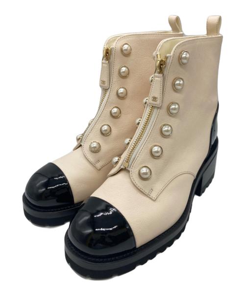 CHANEL（シャネル）CHANEL (シャネル) ココマーク レザー×パテント ショートブーツ ホワイト×ブラック サイズ:SIZE 38Cの古着・服飾アイテム