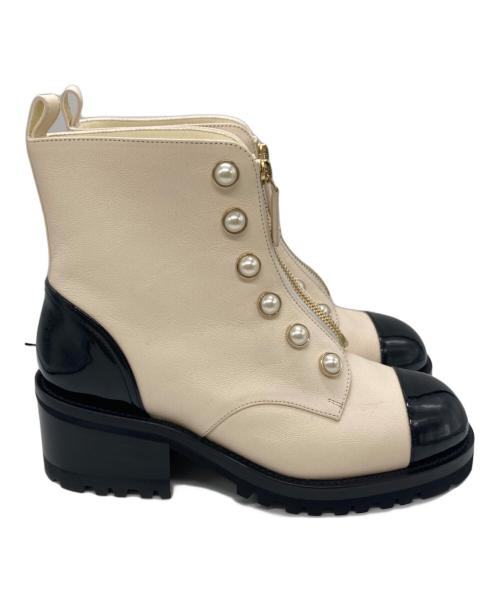 CHANEL（シャネル）CHANEL (シャネル) ココマーク レザー×パテント ショートブーツ ホワイト×ブラック サイズ:SIZE 38Cの古着・服飾アイテム