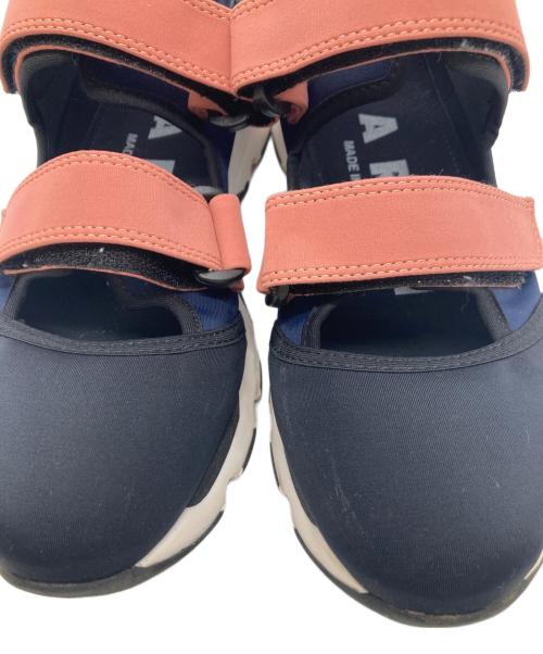 MARNI（マルニ）MARNI (マルニ) SCARPA SNEAKER/スカルパスニーカー/ベルクロスニーカー ネイビー×ピンク サイズ:39の古着・服飾アイテム