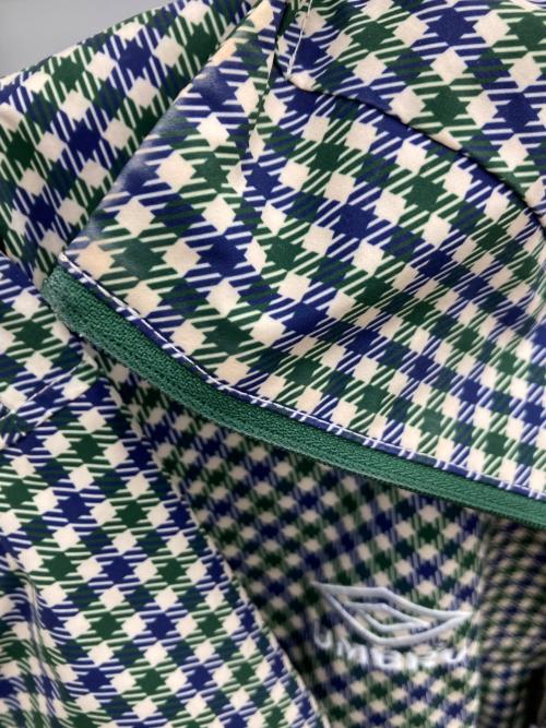 UMBRO（アンブロ）UMBRO (アンブロ) FREAK'S STORE (フリークストア) 別注 Anorak Parka 25SS/別注アノラックパーカー グリーン×ブルー サイズ:FREEの古着・服飾アイテム