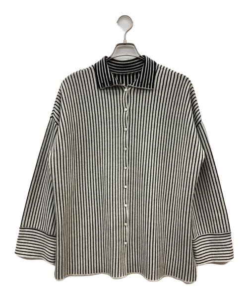 TAN（タン）TAN (タン) バックボタンストライプハイネックニット アイボリー×ブラック サイズ:FREEの古着・服飾アイテム