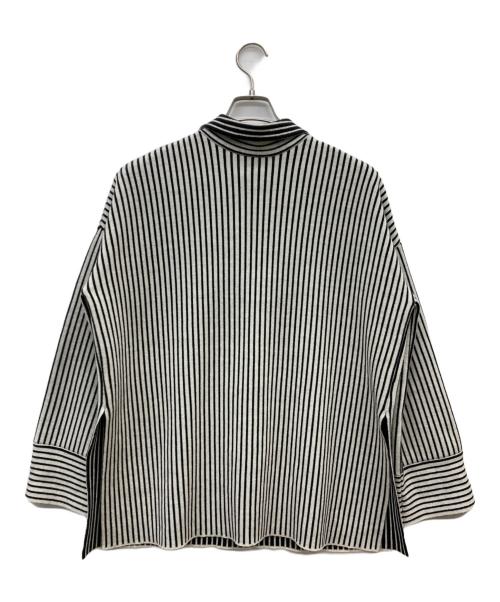 TAN（タン）TAN (タン) バックボタンストライプハイネックニット アイボリー×ブラック サイズ:FREEの古着・服飾アイテム