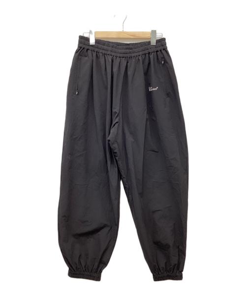 COOTIE PRODUCTIONS（クーティープロダクツ）COOTIE PRODUCTIONS (クーティープロダクツ) Nylon Light Cloth Wide Training Pants/ナイロンクロスワイドトレーニングパンツ/ナイロンパンツ ブラック サイズ:Lの古着・服飾アイテム