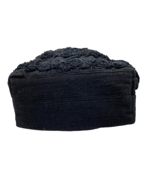 tricot COMME des GARCONS（トリココムデギャルソン）tricot COMME des GARCONS (トリココムデギャルソン) フリルフラワーモチーフキャンバスハンドバッグ/巾着バッグ ブラックの古着・服飾アイテム