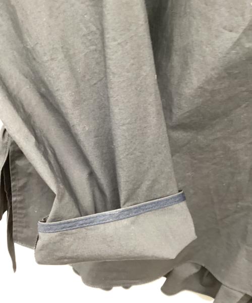 YORI（ヨリ）yori (ヨリ) ヘムフリルブラウス ネイビー サイズ:FREEの古着・服飾アイテム