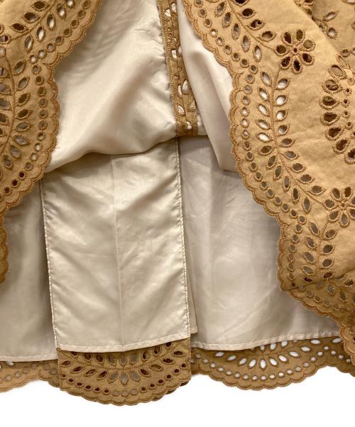 PINORE（ピノーレ）PINORE (ピノーレ) カットワークレースドレス ブラウン サイズ:SIZE 38 未使用品の古着・服飾アイテム