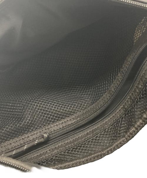 A.P.C.（アーペーセー）A.P.C. (アーペーセー) エコレザーウエストバッグ ブラックの古着・服飾アイテム